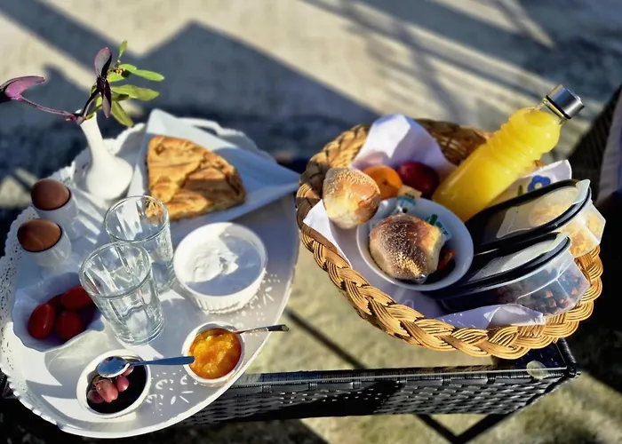 Iris' Garden Retreat *